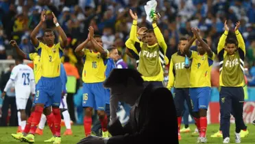 La Selección Ecuatoriana posando para los reporteros gráficos. FOTO: El blog de mi fútbol Ecuatoriano