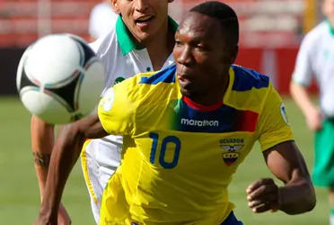 Walter Ayoví fue por mucho tiempo el capitán de la selección ecuatoriana y entre sus momentos más destacados ocurrió cuando le anotó un golazo a Argentina en el estadio Atahualpa