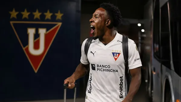 Jhojan Julio con la camiseta de Liga
