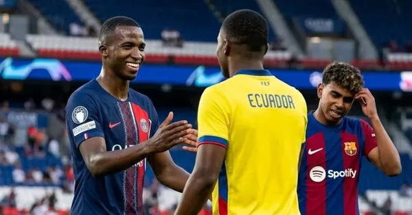 Willian Pacho con jugador ecuatoriano