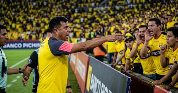 César Farías entrenador de Barcelona SC