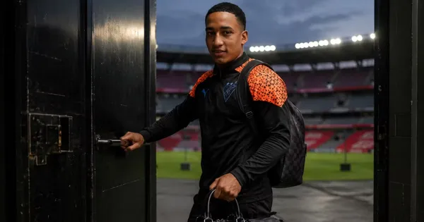 Daniel de la Cruz en la puerta de salida de LDU