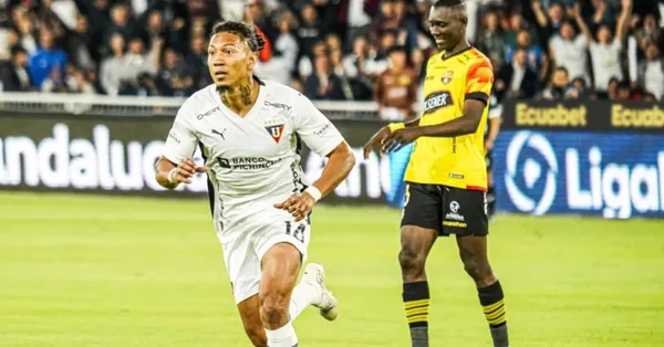 Barcelona SC contra Liga de Quito en el estadio Casa Blanca