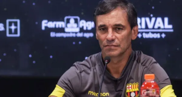 A Fabián Bustos le dicen que es ratonero en Barcelona SC pero mira como puede defenderse para conservar el puesto