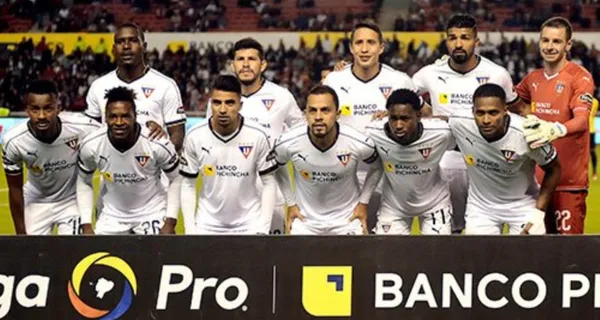 A Santiago Scotto se suma la continuidad de Luis Caicedo, defensor ecuatoriano. Para Pablo Marini es intocable y mira lo que gana mensualmente en Liga de Quito