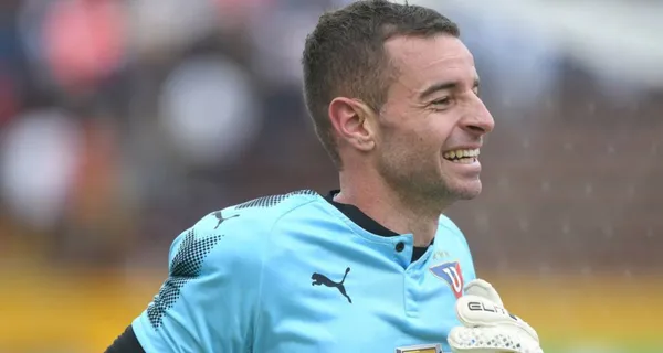 Adrián Gabbarini no está pasando por uno de sus mejores momentos en Liga de Quito y piden un recambio en el arco. José Gabriel Cevallos, por ejemplo, no cobraría ni la mitad de lo que gana el portero argentino y es figura