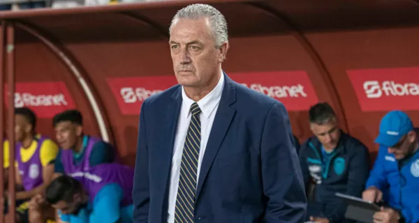 Ahora que hacen falta delanteros, Gustavo Alfaro le cerró las puertas a este jugador que pudo darle una mano. Pero es malcriado