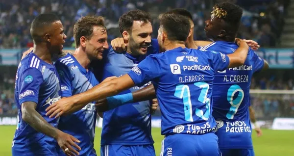 Al jugador le notificaron que se iría para el 2023 pero ahora Miguel Rondelli lo ha ratificado, pues es el nuevo entrenador de Emelec