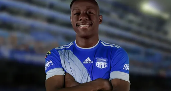 Alejandro Cabeza ayudó a ganar la Primera Etapa a Emelec gracias a sus goles y asistencias por lo que piden la compra de su pase