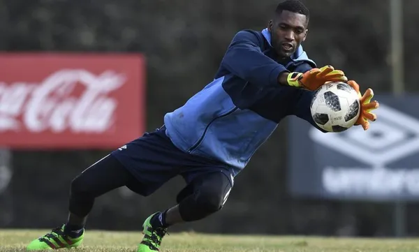 Alexander Domínguez acaba su contrato con Vélez Sarsfield y su destino podría estar en Ecuador