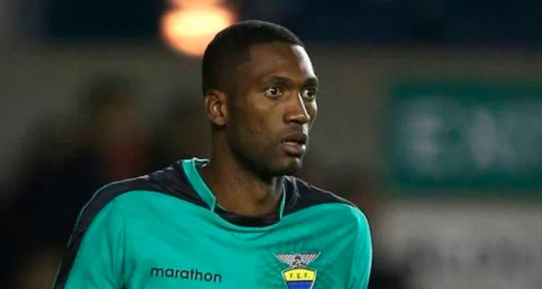 Alexander Domínguez rompió el silencio luego de las declaraciones de Carlos Manzur, directivo de la FEF, poniendo en cuestionamiento su nacionalidad