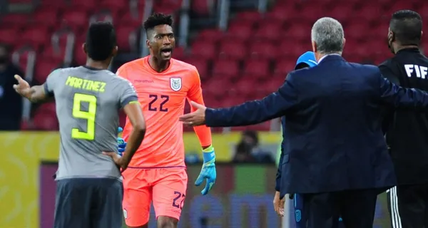 Alexander Domínguez tiene muchas fallas en Liga de Quito, sin embargo es la principal opción para Gustavo Alfaro en la Selección Ecuatoriana