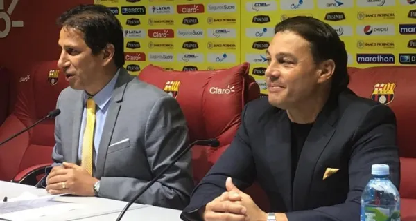 Alfaro Moreno está orgulloso de la gestión que ha realizado como presidente de Barcelona SC y fue claro que nadie está por encima del proyecto. Además aprovecha para lanzar sutiles dardos a José Francisco Cevallos, a quien lo sucedió