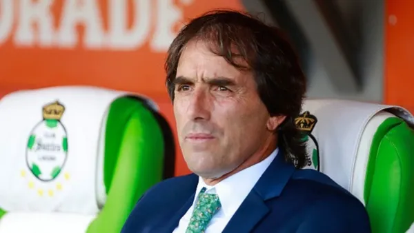 Almada no la pasa bien con el club mexicano