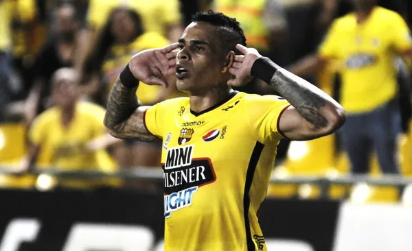 Álvez tendrá nuevo look para la temporada 2020