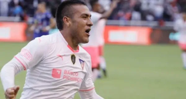 Andrés Chicaiza volvió a Delfín SC luego que en Liga de Quito ya no tenía espaciol. El Mago llegó por su revancha