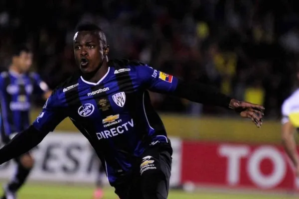 Angulo está a las puertas de volver al fútbol de alta competencia