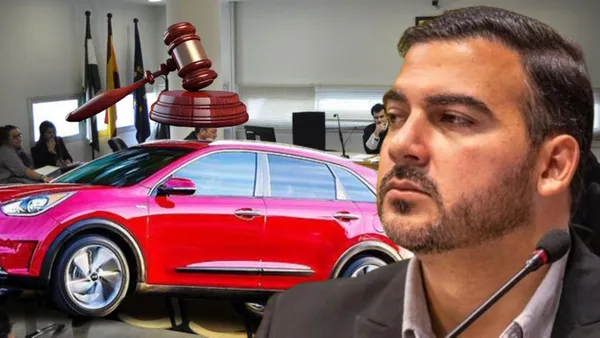 Antonio Álvarez en un juzgado por las deudas pendientes de Barcelona SC (Foto tomada de: Diario del Sevilla/Ekos/Extra/Freepick)