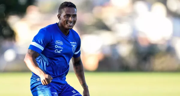 Antonio Valencia decidió dejar el fútbol luego de casi 20 años de trayectoria como jugador profesional, al más alto nivel aunque con polémica por su no retorno a El Nacional
