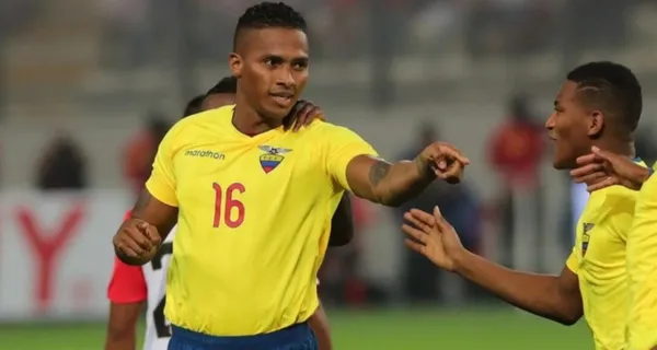 Antonio Valencia decidió dejar el fútbol luego de una larga y exitosa trayectoria, donde llegó a ser capitán del Manchester United. Así reaccionó cuando decidió dar la noticia a la opinión pública