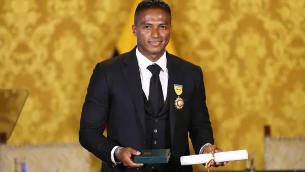 Antonio Valencia estaría próximo a recibir una distinción que solo dos jugadores en el mundo tienen