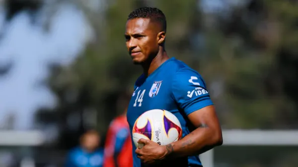 Antonio Valencia / Foto: Gallos de Querétaro