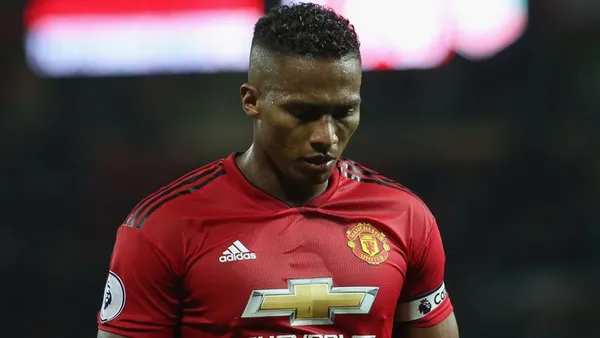Antonio Valencia reveló que le duele ver los partidos del Manchester