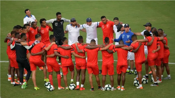 Apareció un portero en España que no niega su postura para poder ponerse la camiseta de la TRI