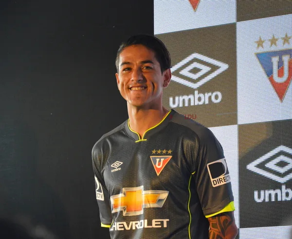 Araujo ya tiene equipo como entrenador