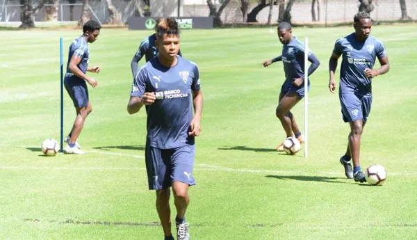 Arce cambió su estilo de cabello