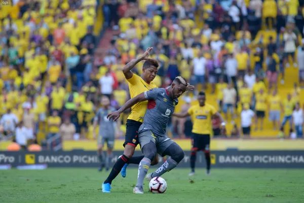 Arce está cerca de firmar con el cuadro albo