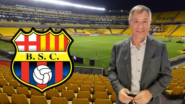 Ariel Holan en el Estadio Monumental (Foto tomada de: La Hora/Independiente/Wikipedia)