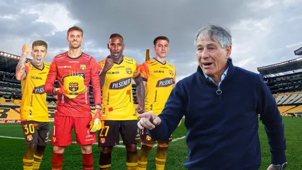 Ariel Holan indicando y jugadores de Barcelona SC. Foto tomada de: Ecuavisa/Barcelona SC