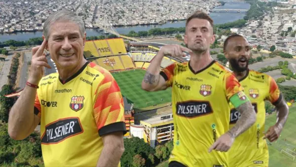 Ariel Holan y jugadores de Barcelona SC en el Estadio Monumental (Foto tomada de: Barcelona SC/API)