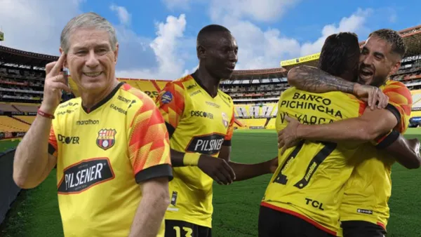 Ariel Holan y los jugadores de Barcelona SC en el Estadio Monumental (Foto tomada de: Barcelona SC/Barcelona SC/API)