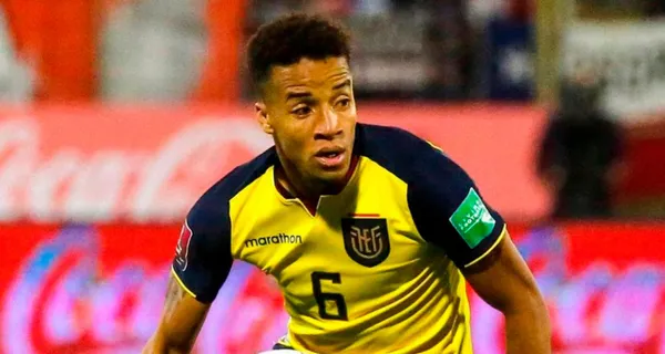 Arreaga fue titular en la Tri en lugar de Byron Castillo contra México