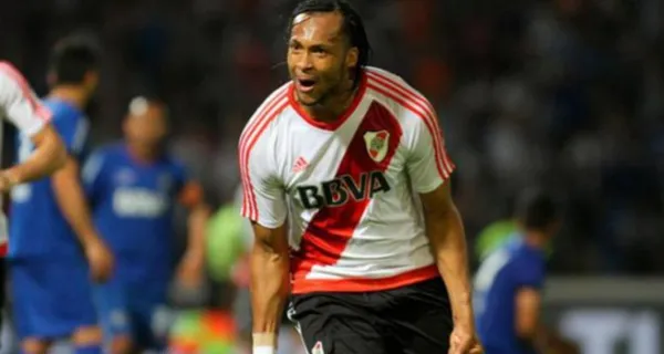 Arturo Mina podría volver a la palestra para la siguiente temporada, este grande de Ecuador lo quiere, recordando que pasó por River Plate