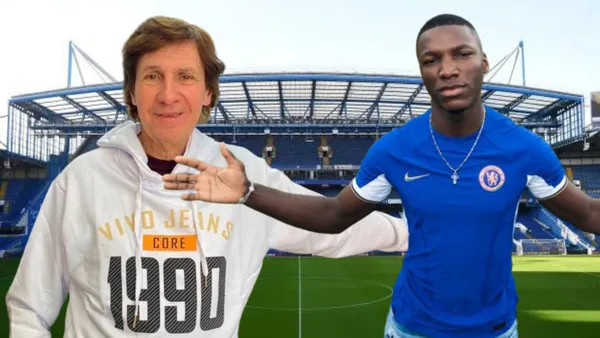 Bambino Pons con Moisés Caicedo en Stamford Bridge (Foto tomada de: The Sun/Primicias/El Colombiano)