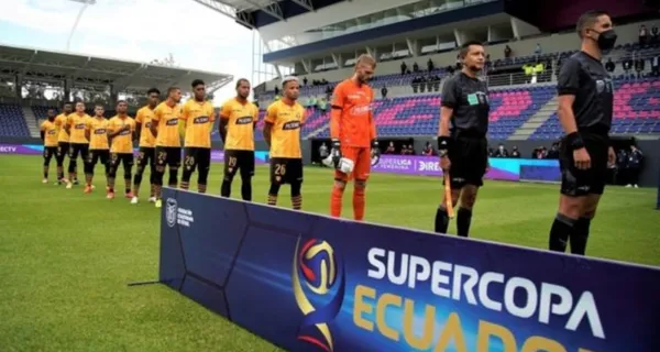 Barcelona SC decidió no salir a tomar las medallas de Subcampeón de la Supercopa Ecuador y desde la FEF decidieron darle una sanción ejemplar