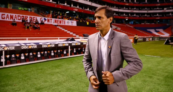 Barcelona SC no está pasando por un buen momento en el cierre del Campeonato Ecuatoriano y ahora hablan que el camerino está roto. Michael Carcelén subió una foto a modo de indirecta