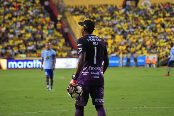 Barcelona SC está pendiente de la decisión de salir de Máximo Banguera, quien no se encuentra cómodo por su suplencia