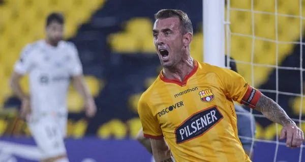 Barcelona SC va ganando a Universidad Católica gracias a una asistencia de Damián Díaz, quedó clara la alineación que Fabián Bustos debe utilizar