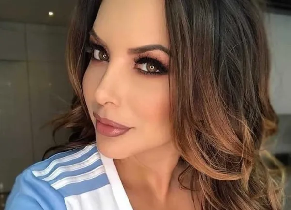 Barcelona SC y Emelec, tienen seguidoras que se roban todas las miradas por su belleza