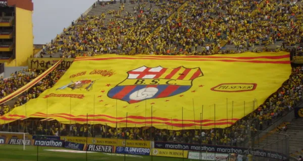 Barcelona SC y los festejos por pasar a semifinales ya no fueron solamente en Ecuador sino que los hinchas se reunieron en Argentina y mira la reacción de los oriundos de Buenos Aires