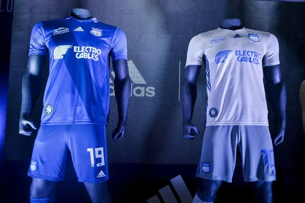 Boca cambió de marca, la misma que ocupa Emelec