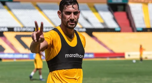 Bruno Piñatares es uno de los jugadores más criticados por la afición barcelonista y ante las críticas demuestra con un video como se prepara para ganar mayor ritmo