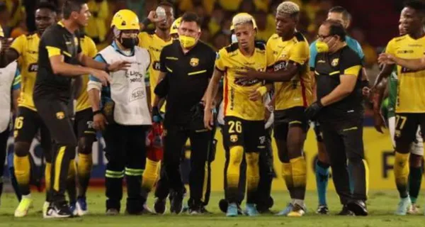 Byron Castillo apareció en un live de Instagram para contar lo que le pasó tras el golpe en cotejo de Barcelona SC