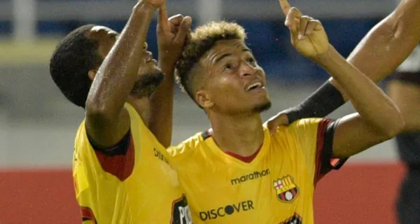 Byron Castillo logró hacer un gran compromiso contra Boca Juniors, siendo uno de los puntales dentro del campo de juego y conoce al jugador que le dejó frustrado y sin chances