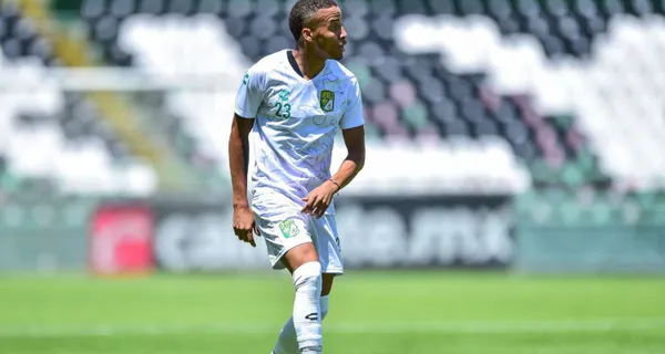 Byron Castillo tuvo su primer partido con León FC en México luego que estuvo mucho tiempo en negociaciones
