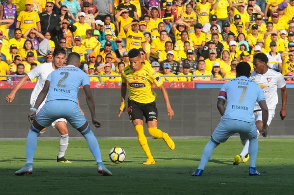 Byron Castillo vive un entorno muy complicado con respecto a su nacionalidad